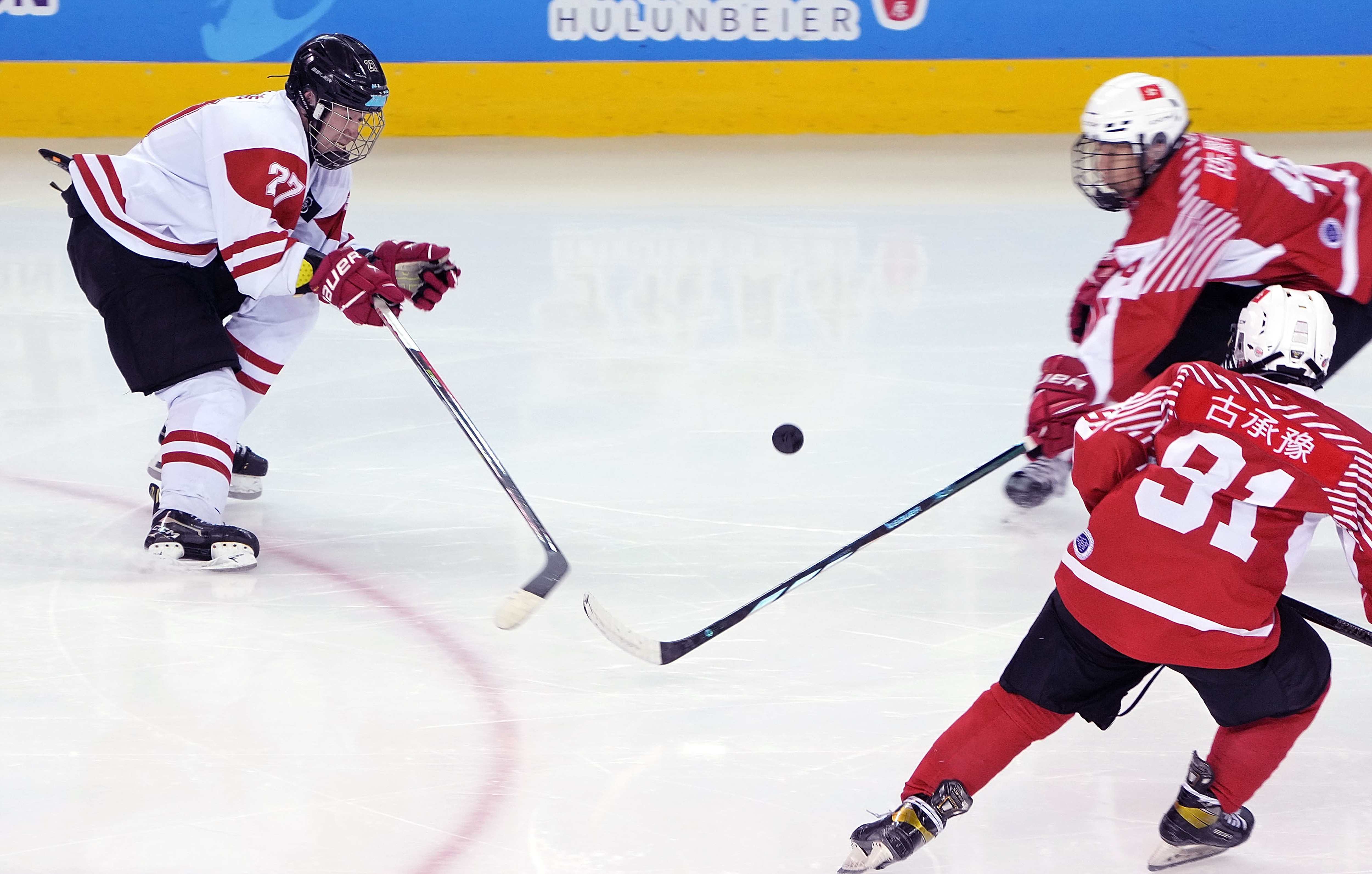 回顾冰球经典时刻：传奇再现的简单介绍