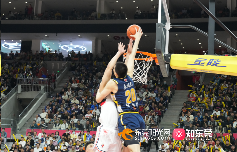 爱游戏官方-鹈鹕完胜广州队，塔图姆状态火热