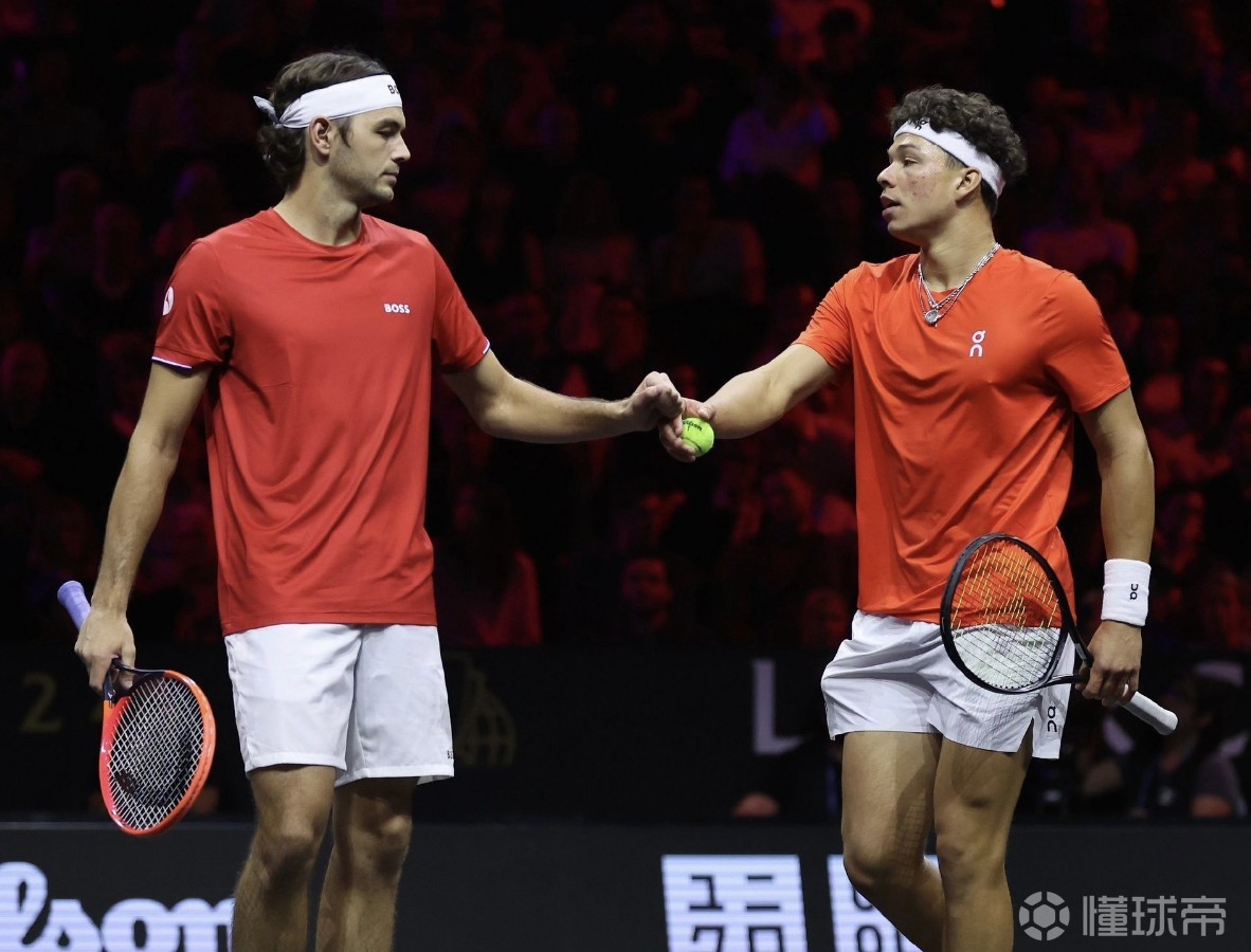 拉沃尔杯鏖战美网，西西帕斯刷新纪录