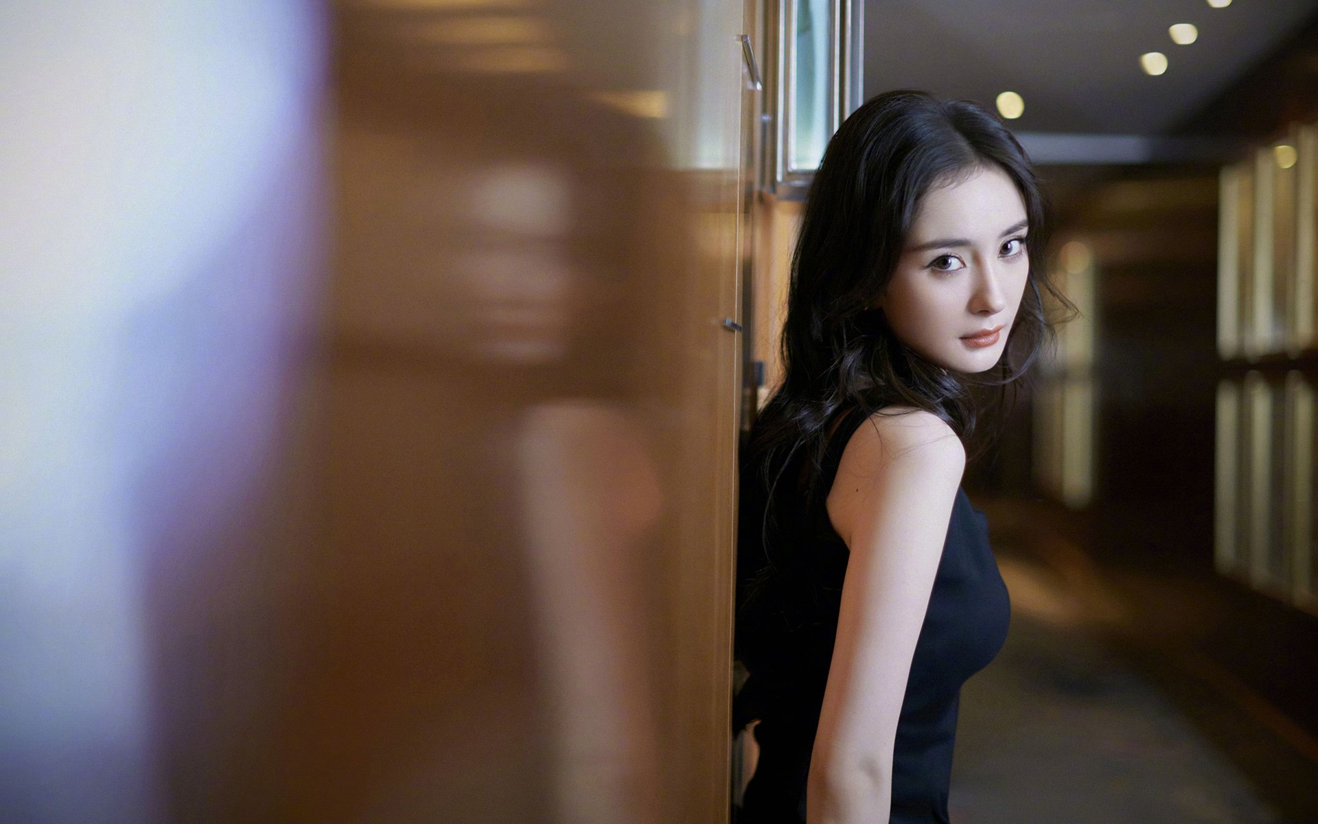 跨界巅峰战，上海男篮横扫达拉斯独行侠，金州福克斯致命一击定乾坤