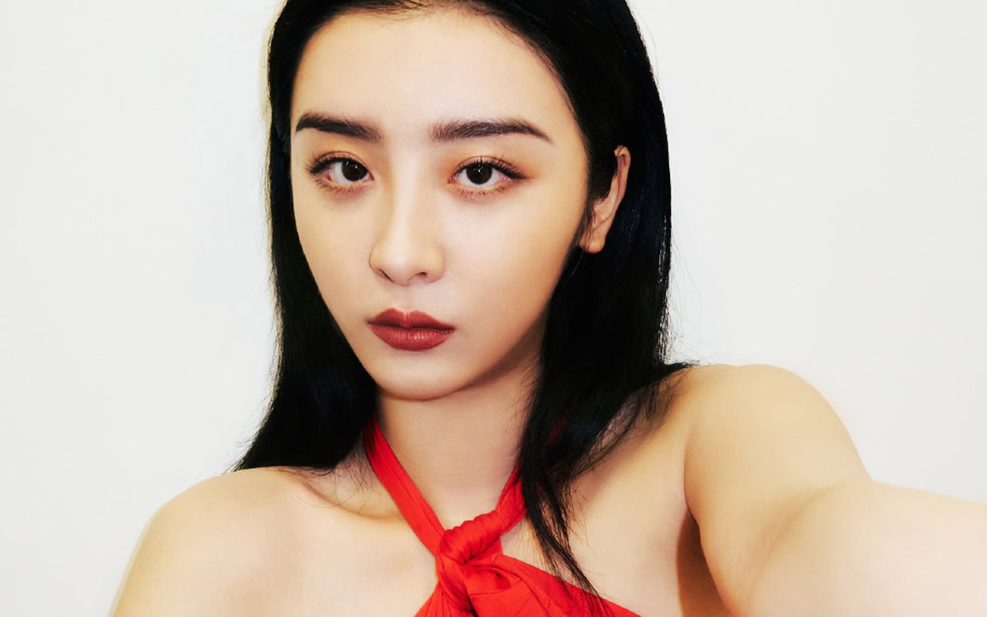 墨西哥城的正午阳光，太阳队提前终结悬念，老鹰队的世界杯焦点战戛然而止