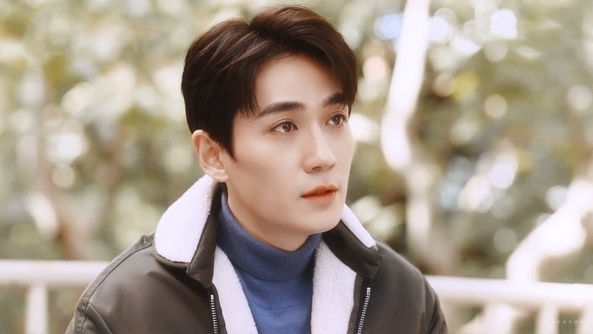 当老鹰的羽翼掠过银黑军团，塔图姆在非主场证明，大场面先生无需指定舞台