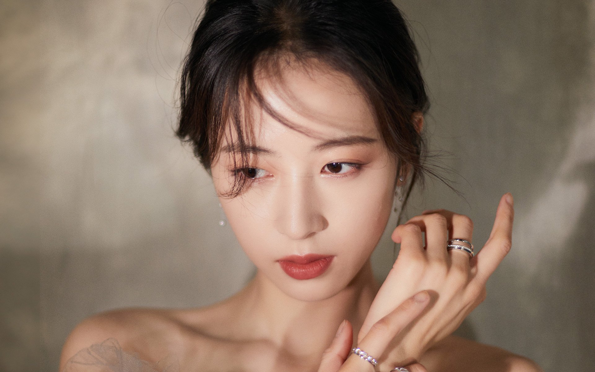 天山风暴席卷伦敦,欧冠淘汰赛上演新疆队提前终结老鹰悬念之战